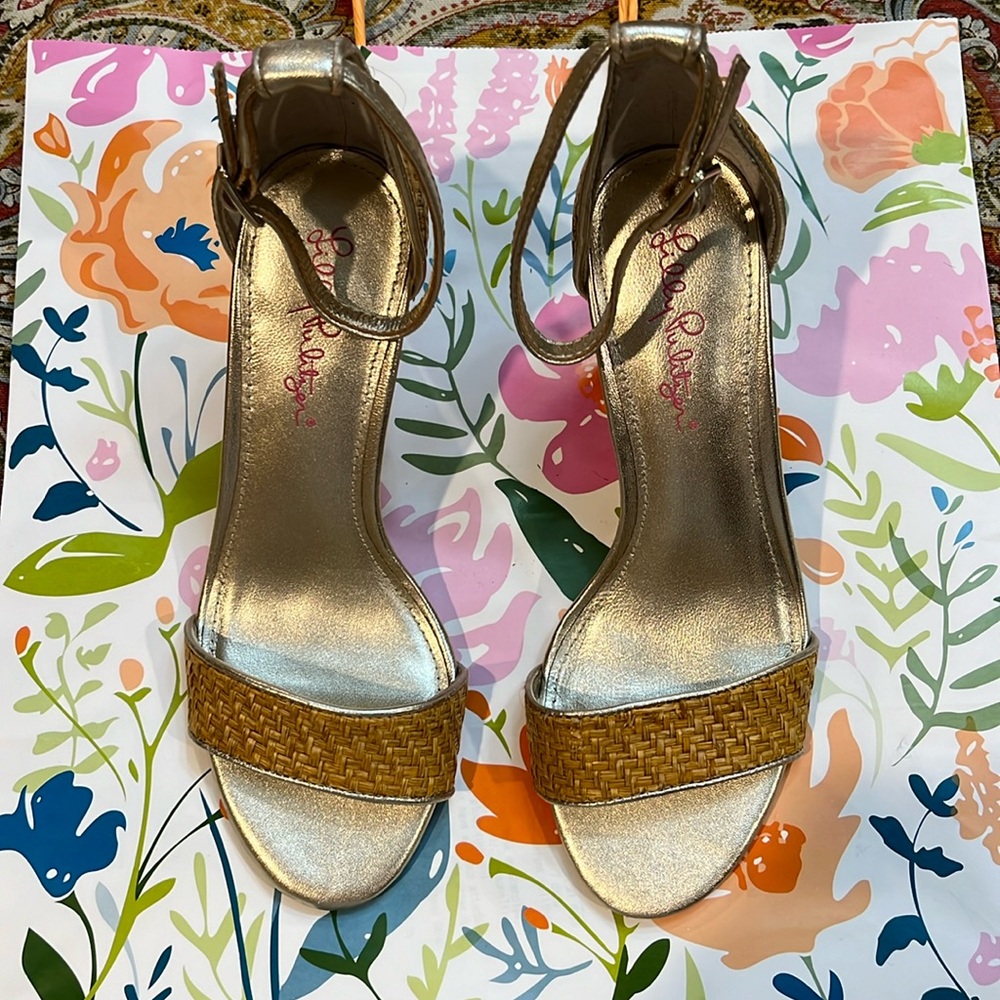 Lilly Pulitzer, wicker block sandals. Never worn. Box not included.